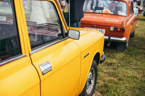 How can you incorporate bold fashion statements into your everyday outfits?